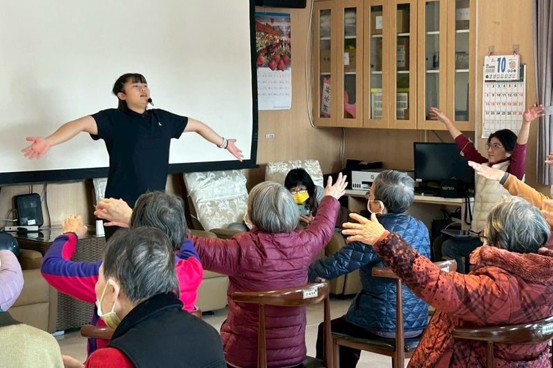 【愛的陪伴．小小兵出動囉！】